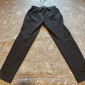Lululemon running joggers - Size medium